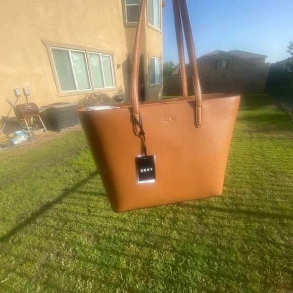 - Brown DKNY large tote bag , NWT​ - Picture 3 of 16